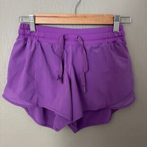 LULULEMON Hotty Hot Shorts in Purple Casual Size 6 workout casual comfort